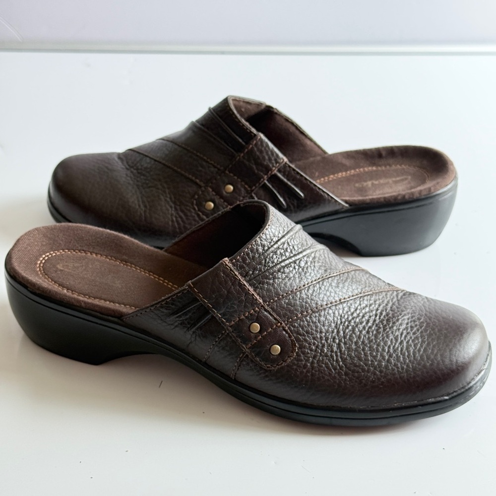 Clark’s Brown Mules Clogs Slip-On Shoes Size 8M